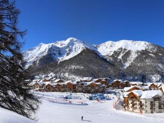 Appartement de standing avec piscine chauffée, sauna et accès skis aux pieds - FR-1-322-184 - Les Orres - 1