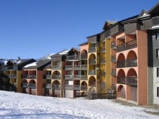 Duplex 3 pièces avec mezzanine, parking et balcon exposé sud sur les pistes - FR-1-266-64 - Montgenèvre - 2