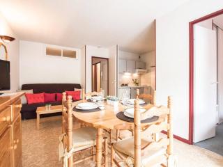 Appartement ensoleillé pour 4 pers, balcon, parking, proche thermes et téléphérique, St-Lary Village - FR-1-296-195 - Saint-Lary-Soulan - 9