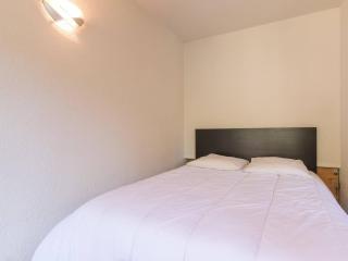 Appartement 2 pièces avec coin nuit, balcon, parking et casier à ski - Proche télécabine et centre - FR-1-330C-16 - Briançon - 3