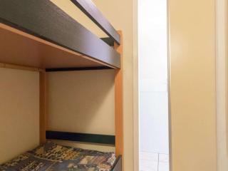 Appartement 2 pièces avec coin nuit, balcon, parking et casier à ski - Proche télécabine et centre - FR-1-330C-16 - 2