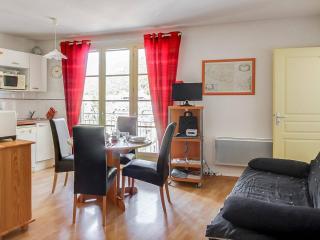 Appartement T2 cabine pour 6 pers, parking inclus, face aux télécabines - FR-1-401-19 - 0