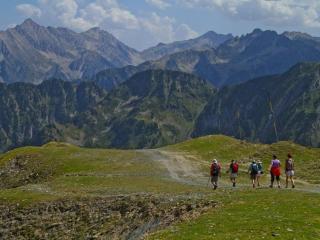 Appartement cosy Cauterets, balcon sud, proche centre & télécabine, 4 pers, parking inclus - FR-1-401-15 - Cauterets - 3