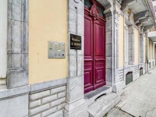 Appartement cosy pour 4 personnes avec ascenseur, à 350m des pistes au centre de Cauterets - FR-1-401-25 - 1