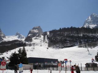 Studio 6 pers avec balcon à Gourette, bien équipé - FR-1-400-42 - 1