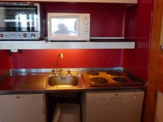 Appartement 2 pièces 5 personnes, pied des pistes, animaux acceptés, WiFi, parking - FR-1-411-269 - 5