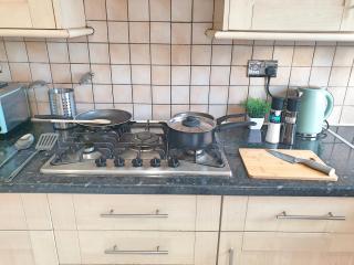Spacious City Home with Free Parking, Fast Wi-Fi & Netflix - Coventry - 7