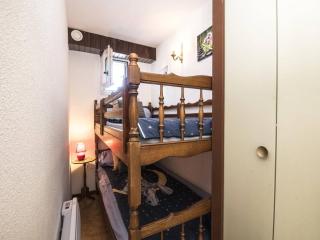 Appartement cosy proche centre-ville, téléphérique et thermes, exposé plein sud avec parking privé - FR-1-296-261 - Saint-Lary-Soulan - 3