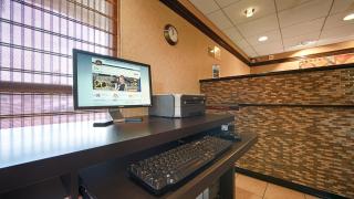 SureStay Hotel by Best Western East Brunswick - East Brunswick - 3