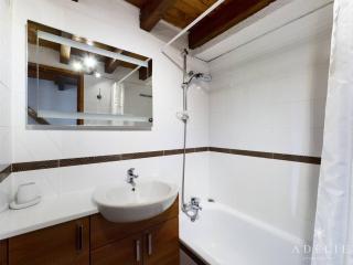 Duplex rénové avec balcon et parking, à 100m des pistes - FR-1-398-529 - 6