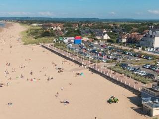 Duplex cosy avec accès direct plage, balcon, TV et parking à 100 m de la mer - FR-1-465-11 - Merville-Franceville-Plage - 1