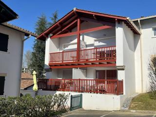 Appartement T1 Bis avec Terrasse et Piscine à Cambo-les-Bains, 1 Chambre, Parking Privé - FR-1-495-4 - Cambo-les-Bains - 9