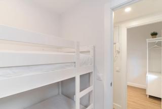 Moderno y Acogedor Apartamento en Atocha 4 PAX A/C - Madrid - 9