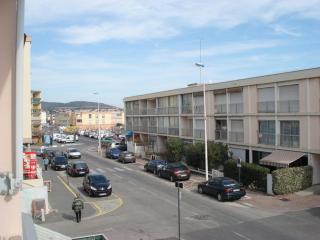 Appartement Spacieux ** à Balaruc-les-Bains, Proche Thermes avec Loggia et Garage Optionnel - FR-1-503-61 - Balaruc-les-Bains - 1