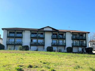 Studio Lilas à Cambo-Les-Bains : Terrasse, parking, proche thermes, Internet, animaux acceptés - FR-1-495-96 - Cambo-les-Bains - 1