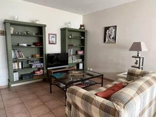 Cambo-les-Bains: T3 Moderne avec Terrasse, Parc, Piscine, Parking, et Internet - 4 Couchages - FR-1-495-20 - Cambo-les-Bains - 8