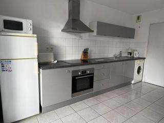 Joli T2 bis lumineux, calme avec terrasse, 1 chambre, accès internet à Cambo-les-Bains - FR-1-495-56 - Cambo-les-Bains - 8