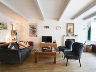 Maison de Charme au Centre du Village avec Cheminée et Cuisine Équipée - FR-1-434-56 - Les Portes - 5