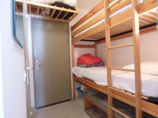 Studio cosy au pied des pistes - 4 pers, balcon, ascenseur, casier à skis, parkings gratuits - FR-1-602-31 - Arette - 9
