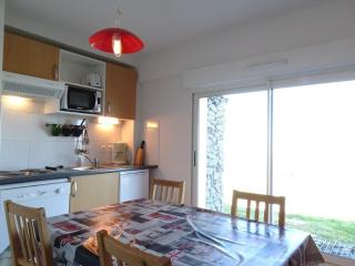 Appartement cosy 6 pers, accès direct pistes, Arette – TV, cuisine équipée, parking gratuit - FR-1-602-37 - Arette - 9