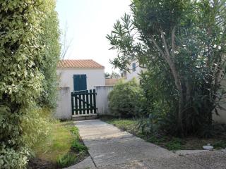 Maison de Vacances à St-Georges-d'Oléron - 6 Couchages, Proche Plage, Terrasse, Parking, Ménage Inclus - FR-1-246A-69 - Saint-Georges-dʼOléron - 1