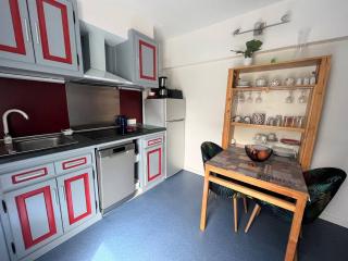 Charmant T1 bis avec terrasse et parking, à 1km des thermes, idéal pour 2 pers, Wi-Fi, Cambo-les-Bains - FR-1-495-90 - Cambo-les-Bains - 3