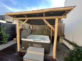 Séjour détente - Appart'hôtel n 1 avec jaccuzi, piscine et petit-déjeuner - Chouzelot - 2