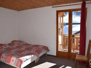 Chalet de Luxe 6 Chambres, Proche Pistes avec WiFi, Babyfoot et Cheminée - FR-1-266-184 - Monginevro - 5