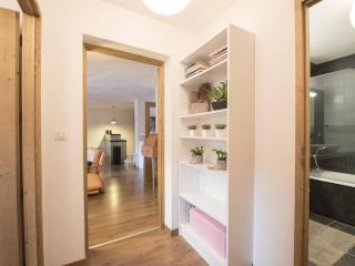 Duplex 10 pers, 98m², cœur du village, balcon, proche télécabine et thermes, parking privé, jacuzzi - FR-1-296-340 - Saint-Lary-Soulan - 2