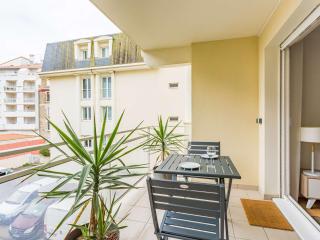Superbe T2 rénové avec balcon et parking, à 150m de la Grande Plage de Biarritz - FR-1-3-517 - Biarritz - 0