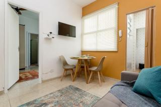 Conforto e relax, caminhando para a Praia de Copacabana, Quarto e Sala, completo, com wi fi, cozinha, ar condicionado - 6