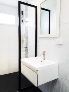 Doodle Lodge Chiang Mai - 1