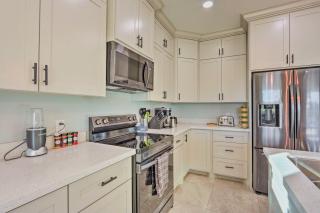 Stunning Laguna Vista Retreat with Pool and Grill - 5