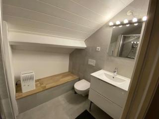 Appartement duplex confortable au cœur de Cauterets, idéal pour 6 personnes et proche des commodités. - FR-1-401-183 - 8