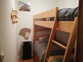 Appartement 2 pièces cabine avec balcon, parking, animaux admis, Wi-Fi - FR-1-313-195 - Luchon - 4