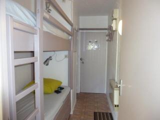 Studio confortable avec balcon et casier à skis, 4/6 personnes, au pied des pistes - FR-1-602-40 - 2