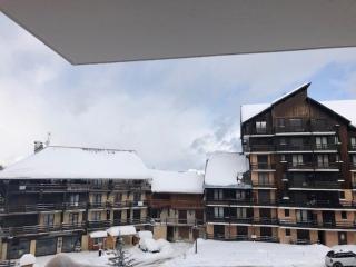 Studio cabine avec accès direct aux pistes, balcon, et piscine - 4 couchages, Risoul 1850 - FR-1-330-518 - Risoul - 1