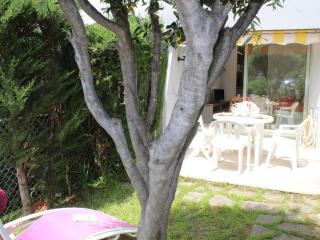 Charmant studio en RDJ, terrasse, jardin, proche mer et commerces, plein sud, 2 couchages - FR-1-252A-49 - 4