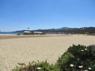 T2 avec Grande Loggia, Parking, Proche Plage et Commerces à La Favière - FR-1-610-68 - 8