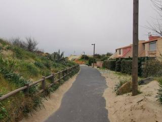 Charmant T3 rénové en bord de mer, parking, terrasse, proche plage et commerces, pour 6 personnes - FR-1-607-74 - 7