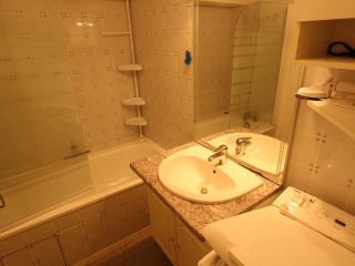 Proche Thermes - T2 Cabine avec Balcon, Parking et Wifi - Animaux admis - FR-1-313-170 - Luchon - 4