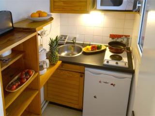 Studio Calme avec Balcon Plein Sud, Parking Privé, Proche Thermes et Centre-ville - FR-1-313-149 - Luchon - 8