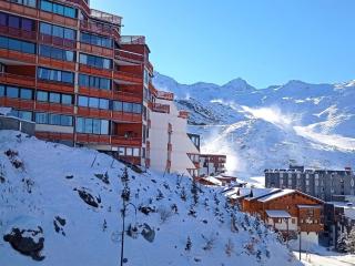 Appartement cosy 4 pers. 30m² rénové, ski aux pieds, équipements modernes, proche commerces et commodités - FR-1-545-15 - 9