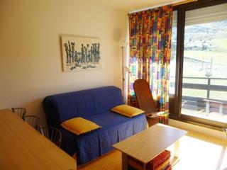 Appartement 6 pers avec balcon, accès pistes, parkings et casier à skis - FR-1-602-60 - 8