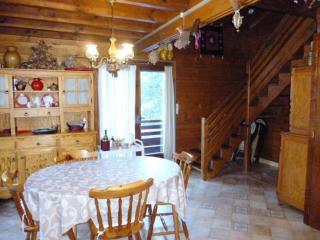 Chalet cosy à Arette avec cheminée, terrasse, et tout confort pour 6 personnes - FR-1-602-80 - 8