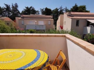 Charmant T2 mezzanine, 5 pers, parking sécurisé, Proche Plage & Commerces - FR-1-607-63 - Cap d'Agde - 9