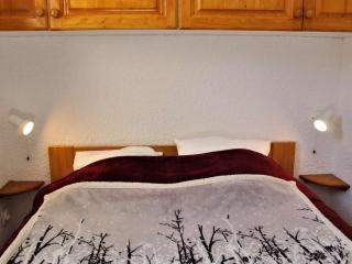 Appartement cosy à Risoul 1850, 3 pièces, 6 couchages, proche pistes et commerces, balcon ensoleillé - FR-1-330-517 - Risoul - 1
