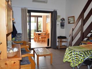 Maison climatisée 2 pièces/mez, 5 couchages, proche port et plage, parking, véranda, terrasse, animaux OK - FR-1-225D-110 - Saint-Cyprien - 4