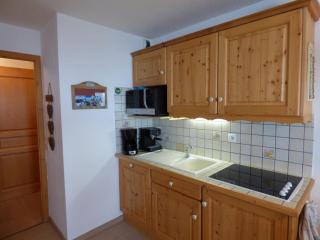 Charmant T2 + coin montagne, idéal familles, proche pistes et commerces - Garage, balcon, 6 pers. - FR-1-458-142 - 5