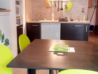 Studio Calme en Hypercentre avec Cuisine Équipée et Parking Proche - FR-1-234-260 - Cauterets - 6